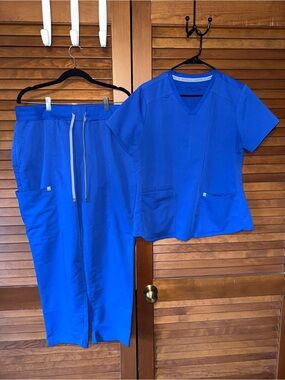Fabletics Royal Blue Scrub Set - Ion Pant and Method Top